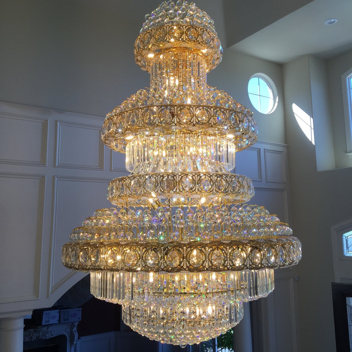 Get a free estimate for the lighting installation of your black, white, large, or small crystal chandelier in California.