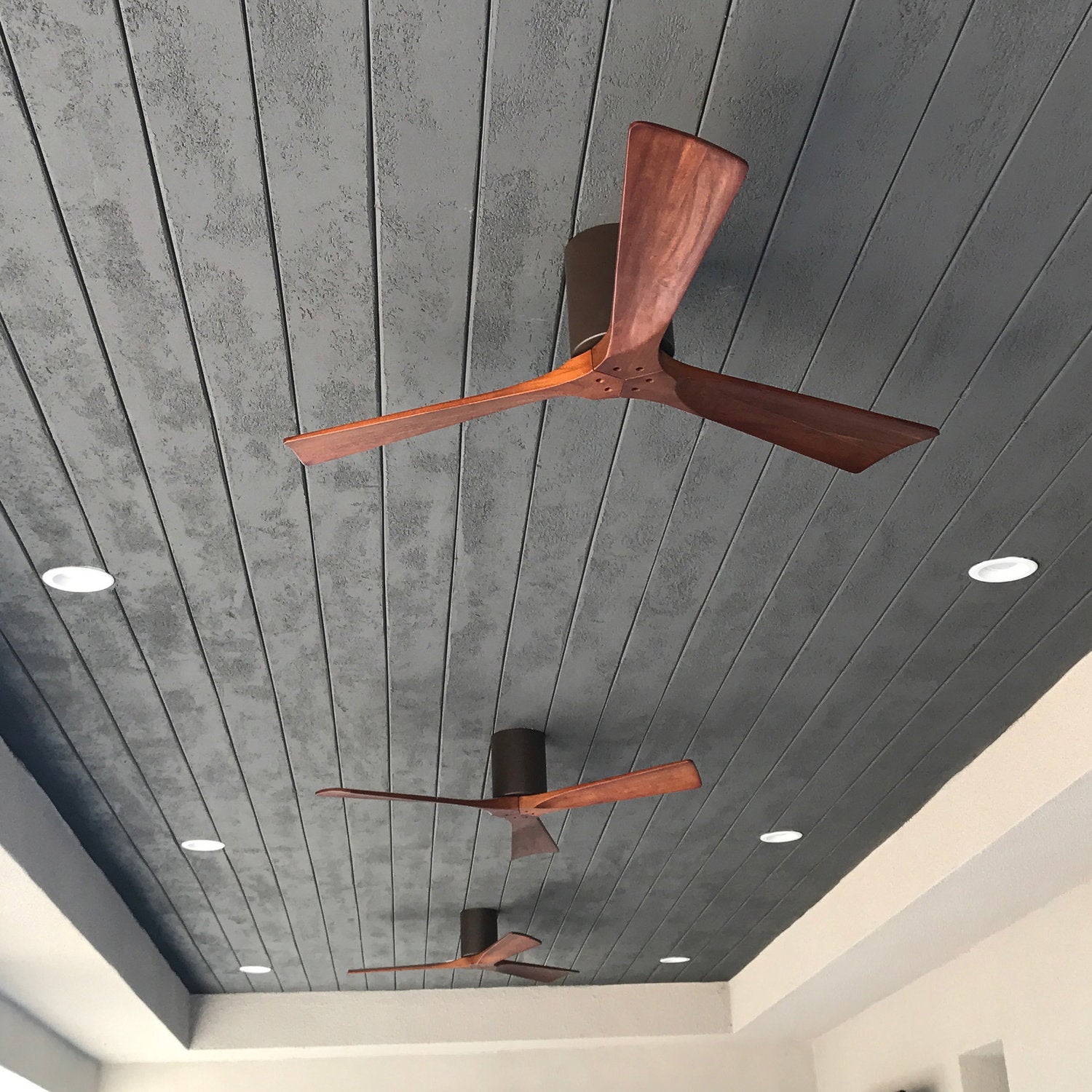 Get a free estimate of how much your modern, large, small, black, or white ceiling fan lighting installation would cost in California.