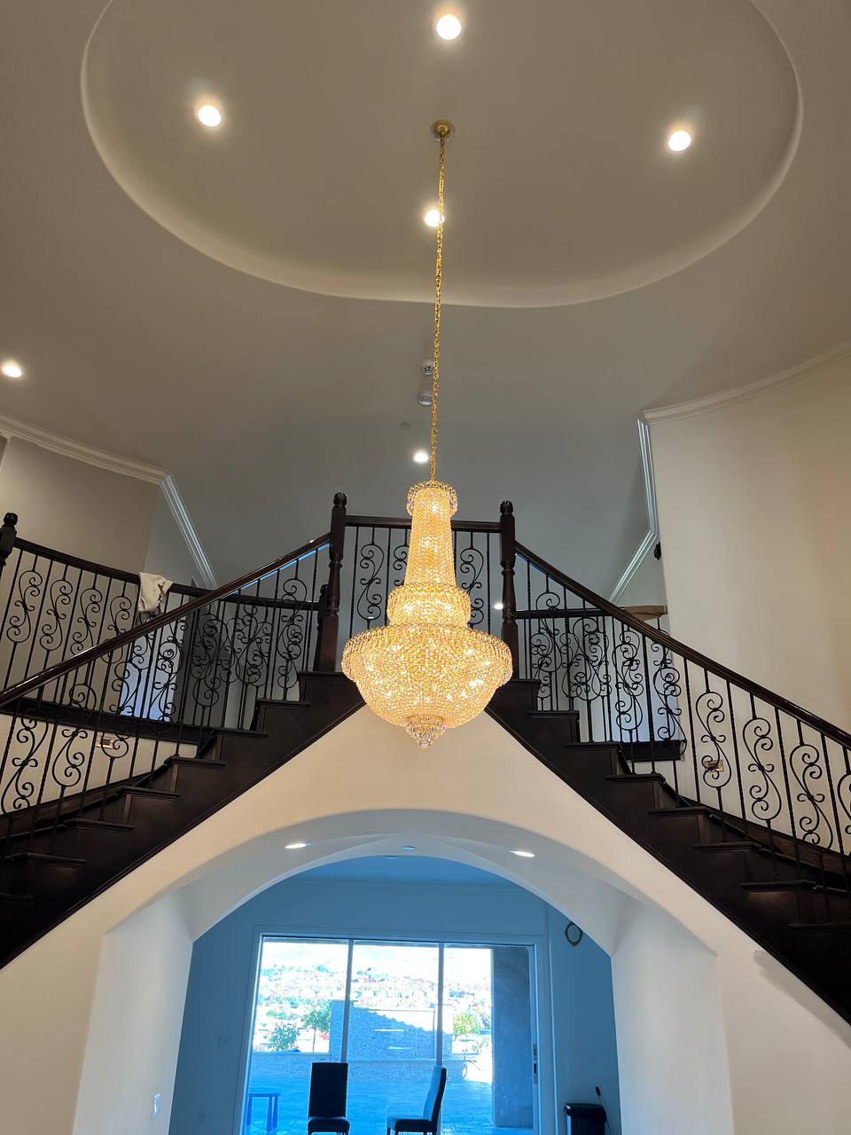 Book a lighting installation in California, Arizona or Nevada with the leading electricians at Bay Lighting and Design.